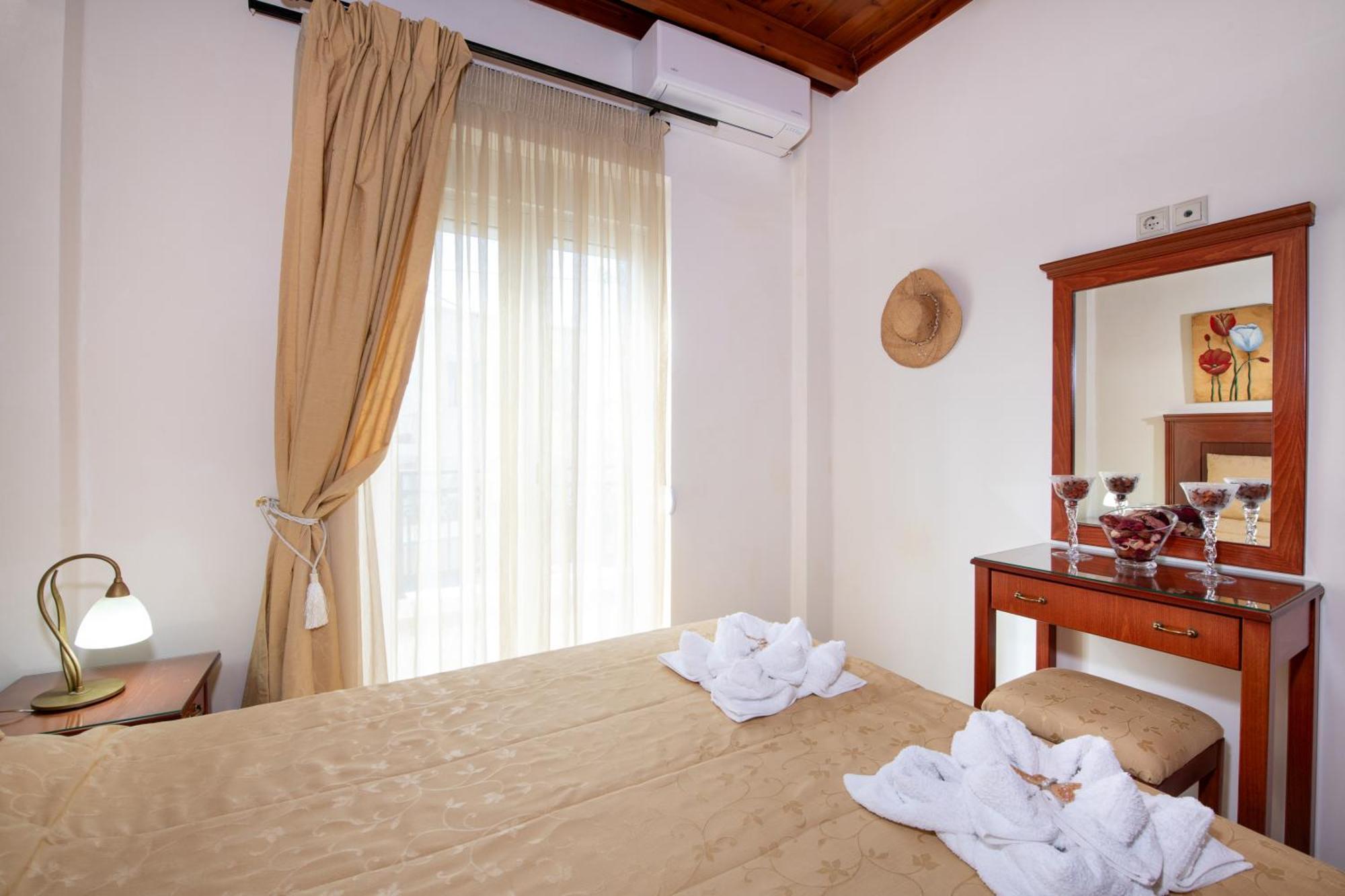 Socrates Holidays Apt. 2 With Pool Near The Beach Platanias  Luaran gambar