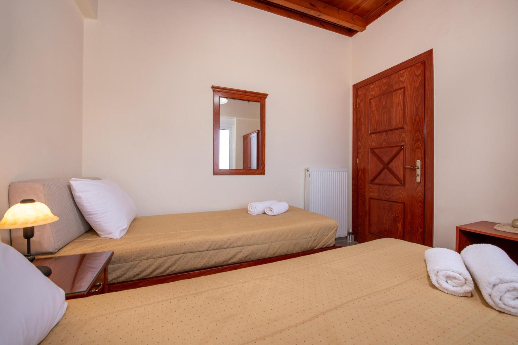 Socrates Holidays Apt. 2 With Pool Near The Beach Platanias  Luaran gambar
